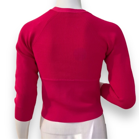 ZARA MAGENTA PINK V-NECK FITTED CROPPED CARDIGAN. WOMEN’S SIZE MEDIUM. - Picture 2 of 8